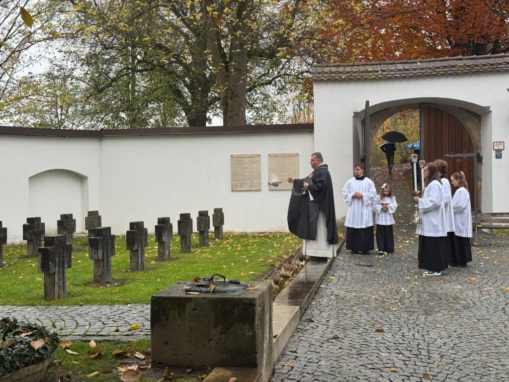 PHOTO-2025-11-03-17-32-33 3