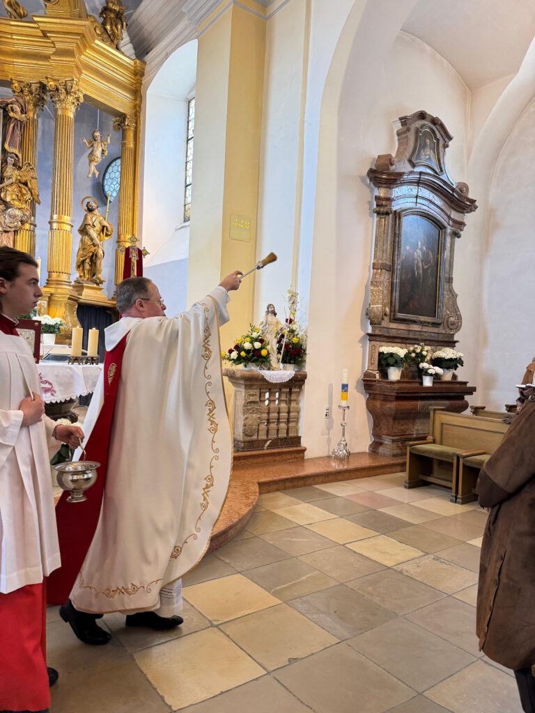 PHOTO-2026-04-06-18-04-15